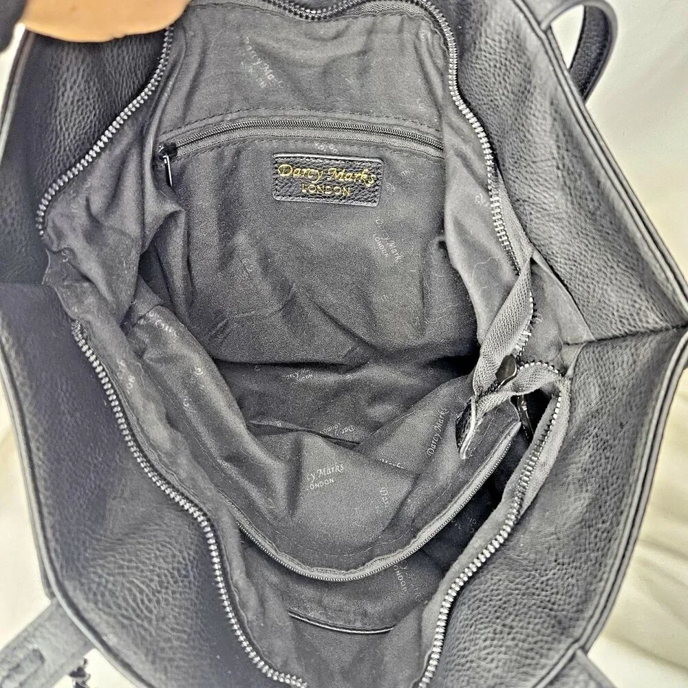 Darcy Marks Of London Large Shoulder Bag, Black, With Chain Closure Detail - Picture 5 of 8